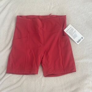 lululemon athletica Swift Speed HR Short - Size 8, Desert Red